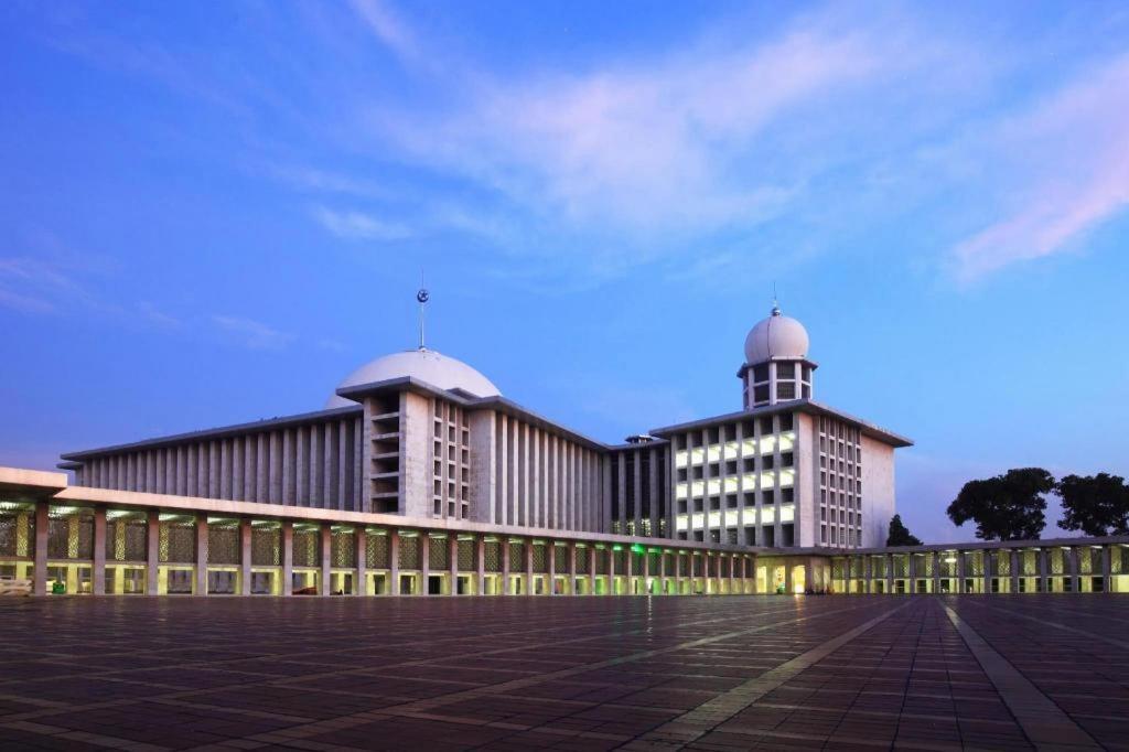 Oriental Residence Pasar Baru Jakarta Luaran gambar