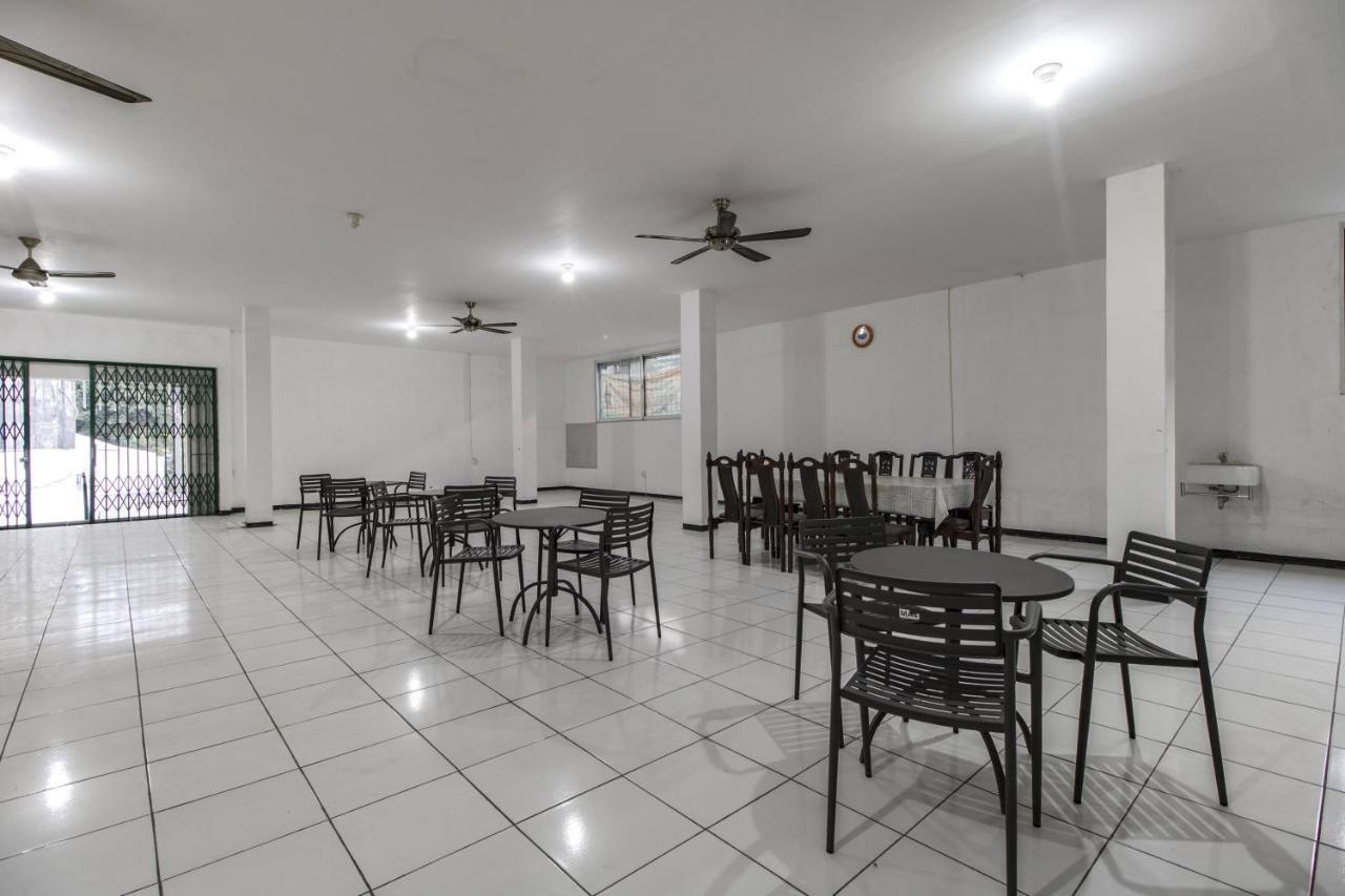 Oriental Residence Pasar Baru Jakarta Luaran gambar